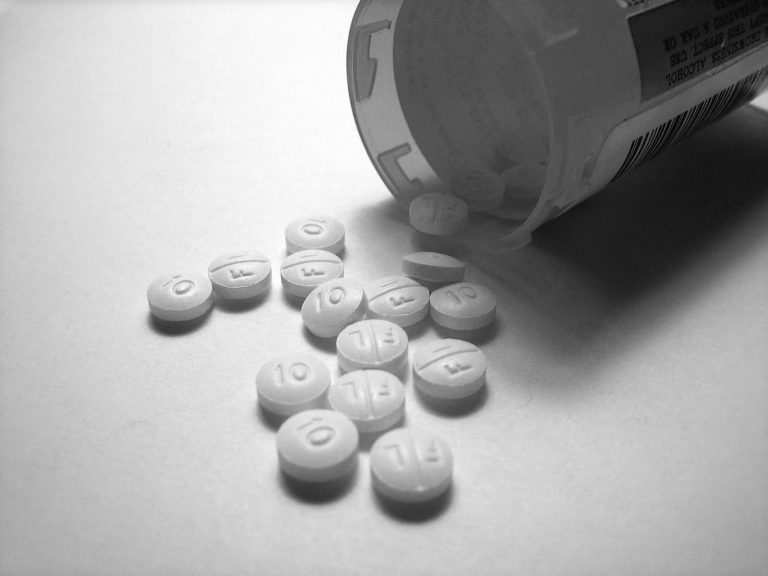 Έλληνες φαρμακοβιομήχανοι: Θανάσιμοι οι κίνδυνοι από τα ανώνυμα και πλαστά φάρμακα! | Newsit.gr Έλληνες φαρμακοβιομήχανοι: Θανάσιμοι οι κίνδυνοι από τα ανώνυμα και πλαστά φάρμακα! | Newsit.gr