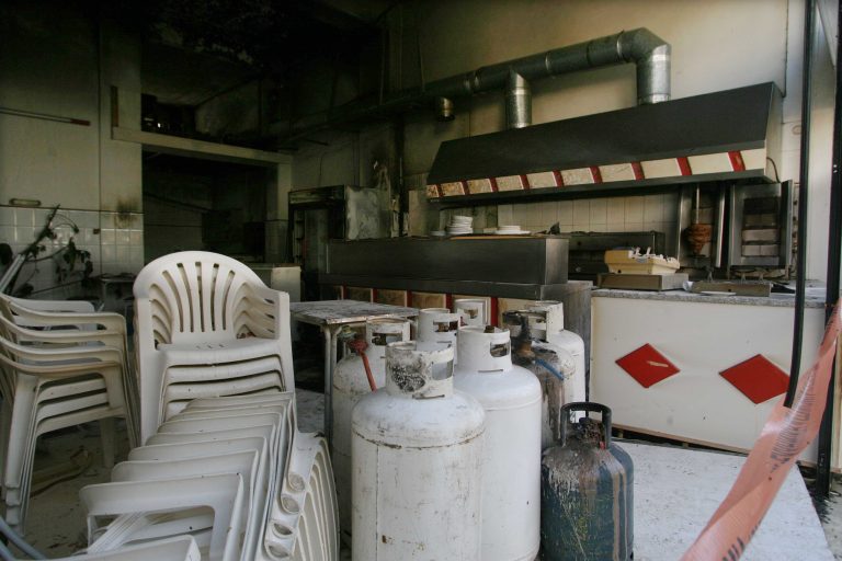 Καστελόριζο: Απετράπη μαφιόζικο χτύπημα σε εστιατόριο | Newsit.gr Καστελόριζο: Απετράπη μαφιόζικο χτύπημα σε εστιατόριο | Newsit.gr