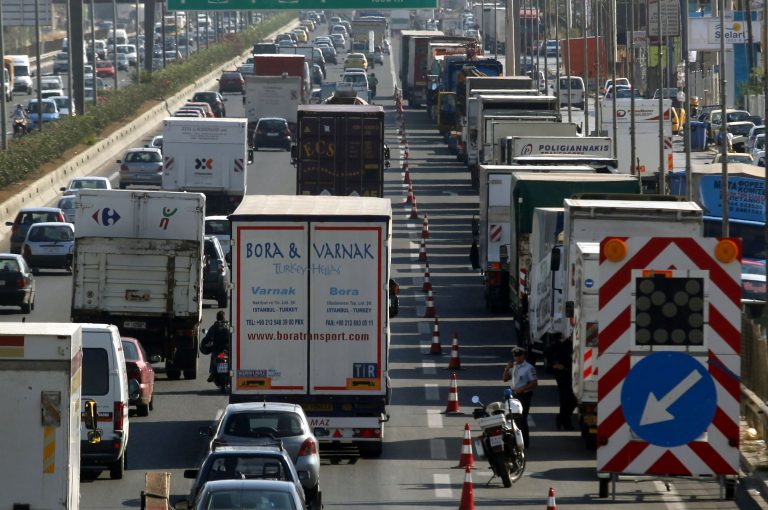 Xωρίς φορτηγά σήμερα η κυκλοφορία στις εθνικές οδούς | Newsit.gr Xωρίς φορτηγά σήμερα η κυκλοφορία στις εθνικές οδούς | Newsit.gr