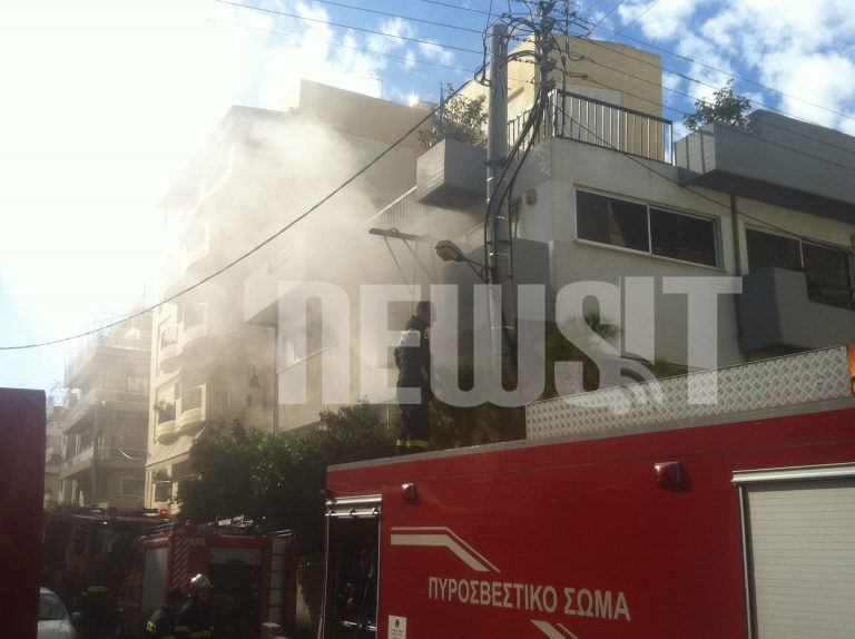 Υπό έλεγχο η φωτιά στο κατάστημα στο Κερατσίνι | Newsit.gr Υπό έλεγχο η φωτιά στο κατάστημα στο Κερατσίνι | Newsit.gr