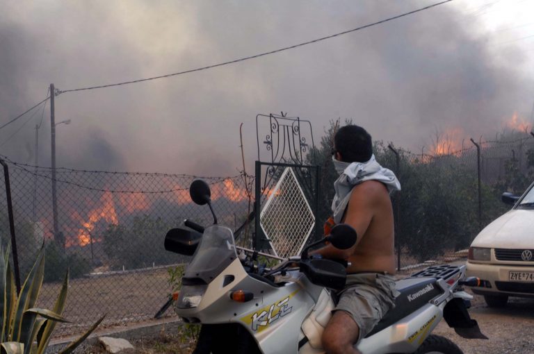 Γιάννενα: Φωτιά κατέστρεψε δεκάδες μοτοσικλέτες και έθεσε σε κίνδυνο ζωές | Newsit.gr Γιάννενα: Φωτιά κατέστρεψε δεκάδες μοτοσικλέτες και έθεσε σε κίνδυνο ζωές | Newsit.gr