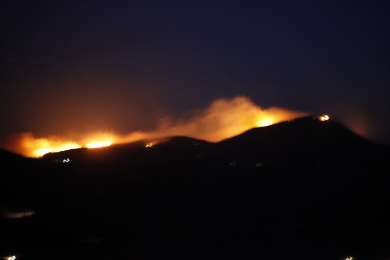 Ελεύθεροι οι Ρομά στην Κέρκυρα που κατηγορήθηκαν για εμπρησμό | Newsit.gr Ελεύθεροι οι Ρομά στην Κέρκυρα που κατηγορήθηκαν για εμπρησμό | Newsit.gr