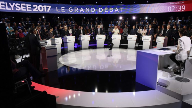 Γαλλία – Εκλογές: Τα ισπανικά «ταίρια» των υποψηφίων! «Single» η Λε Πεν! | Newsit.gr Γαλλία – Εκλογές: Τα ισπανικά «ταίρια» των υποψηφίων! «Single» η Λε Πεν! | Newsit.gr