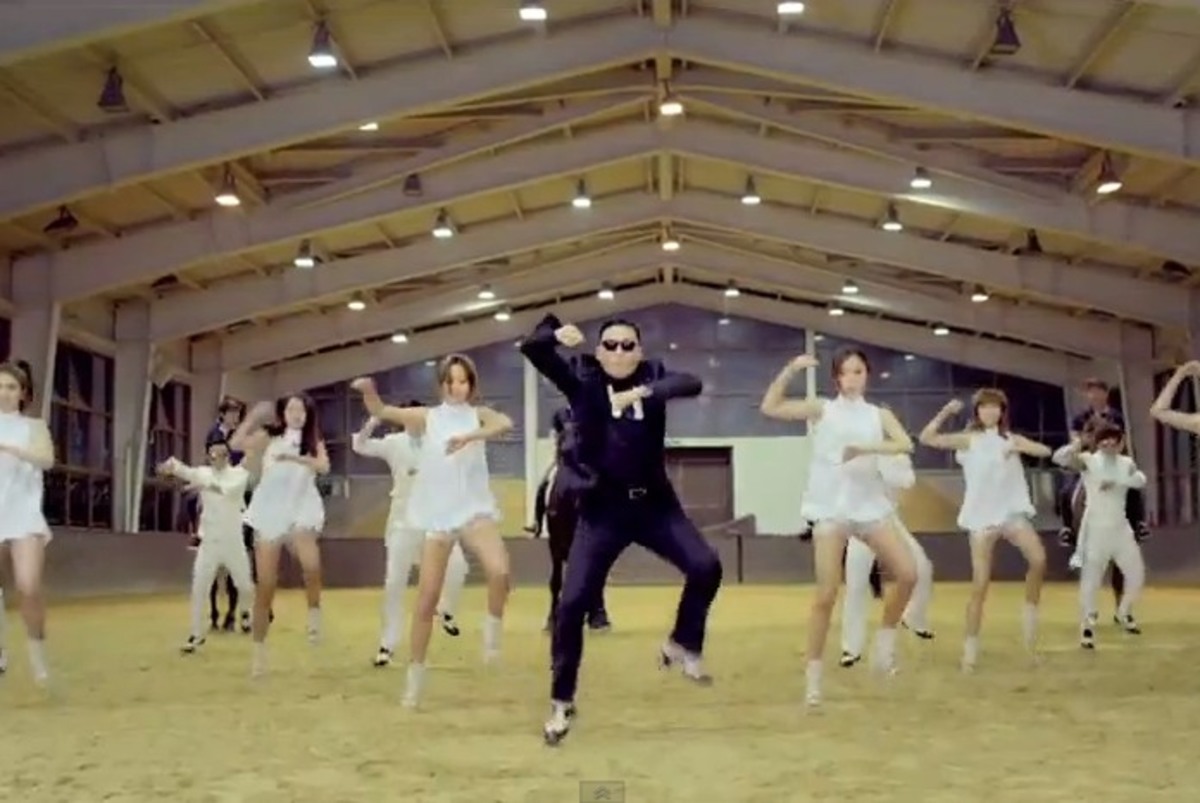 Gangnam Style: Ο νέος χορός από την Κορέα που έχει τρελάνει όλο τον πλανήτη! | Newsit.gr Gangnam Style: Ο νέος χορός από την Κορέα που έχει τρελάνει όλο τον πλανήτη! | Newsit.gr