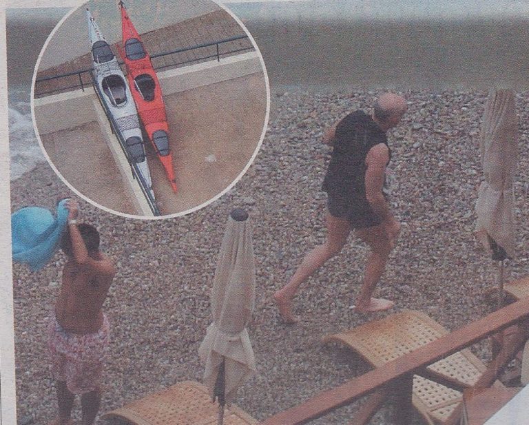 Ο πρωθυπουργός ιγκόγνιτο στον Πόρο για…μπάνιο! | Newsit.gr Ο πρωθυπουργός ιγκόγνιτο στον Πόρο για…μπάνιο! | Newsit.gr