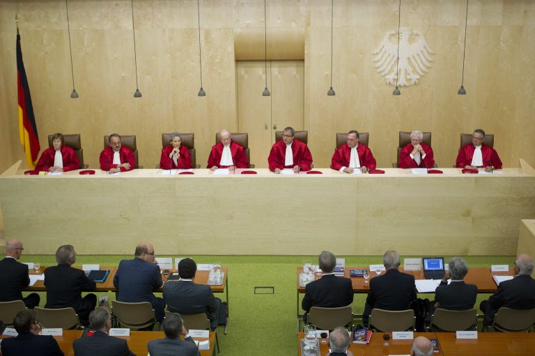 Κρίνεται η ευρωζώνη στο Γερμανικό Συνταγματικό Δικαστήριο | Newsit.gr Κρίνεται η ευρωζώνη στο Γερμανικό Συνταγματικό Δικαστήριο | Newsit.gr