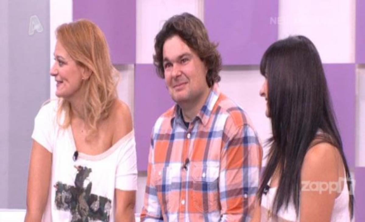 Φινλανδός με ελληνική καρδιά, έπεσε στην αγκαλιά των αδελφών του με δάκρυα στα μάτια! | Newsit.gr Φινλανδός με ελληνική καρδιά, έπεσε στην αγκαλιά των αδελφών του με δάκρυα στα μάτια! | Newsit.gr