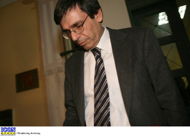 Ξέσπασε ο Γιάννης Αγγέλου για το Βατοπέδι | Newsit.gr Ξέσπασε ο Γιάννης Αγγέλου για το Βατοπέδι | Newsit.gr