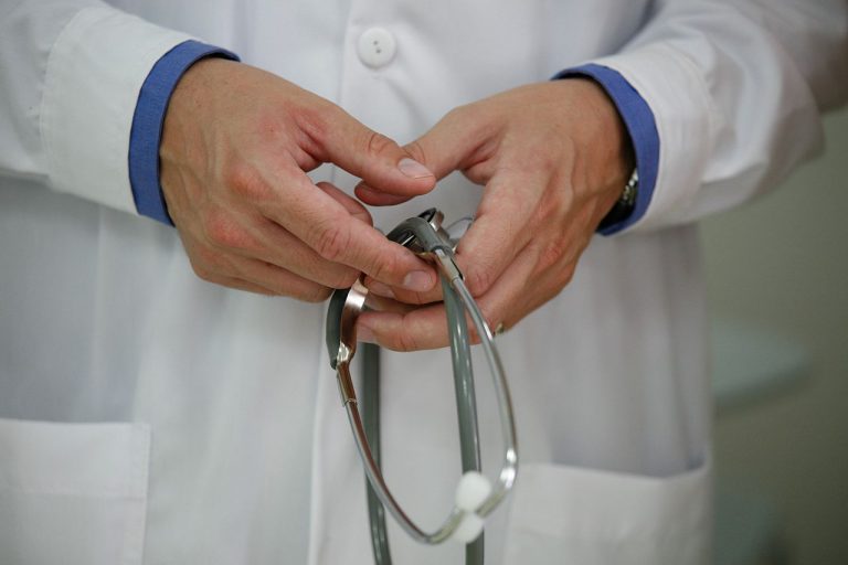 Κρήτη: Σε διαθεσιμότητα 16 γιατροί – Αντιδράσεις από τον ιατρικό σύλλογο | Newsit.gr Κρήτη: Σε διαθεσιμότητα 16 γιατροί – Αντιδράσεις από τον ιατρικό σύλλογο | Newsit.gr