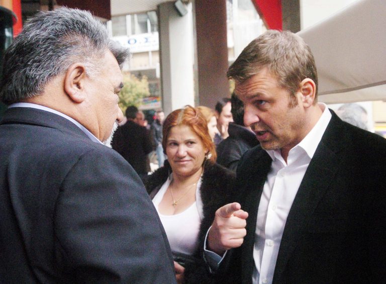 Στον εισαγγελέα ο Απ.Γκλέτσος για το κύκλωμα κακοποιών που τον απειλεί | Newsit.gr Στον εισαγγελέα ο Απ.Γκλέτσος για το κύκλωμα κακοποιών που τον απειλεί | Newsit.gr