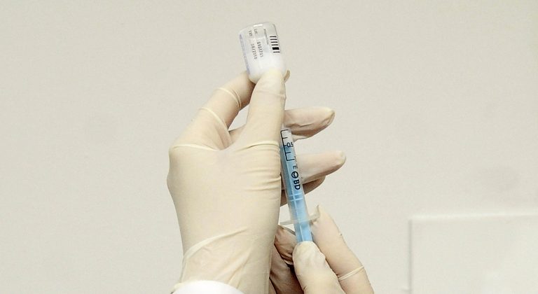 Θεσσαλονίκη: Ένας στους δύο αρνείται να εμβολιαστεί | Newsit.gr Θεσσαλονίκη: Ένας στους δύο αρνείται να εμβολιαστεί | Newsit.gr
