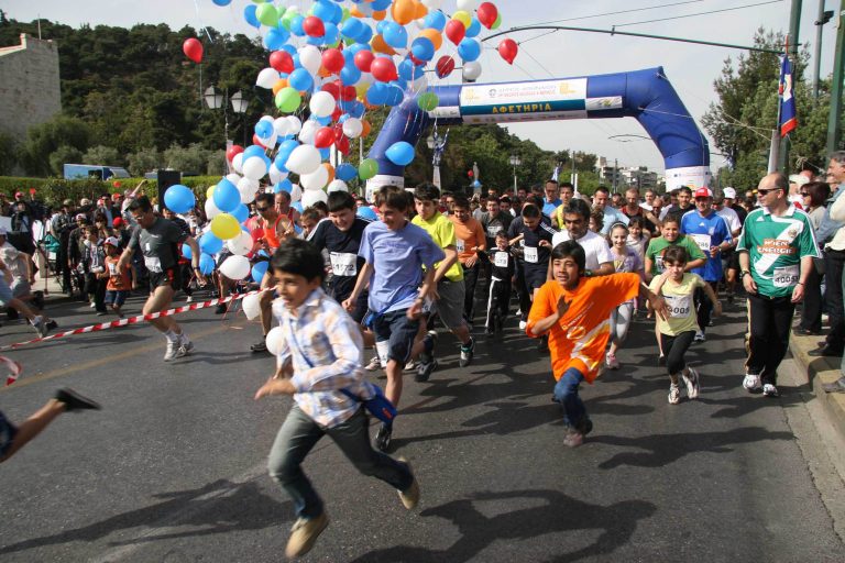 15.000 έτρεξαν στον «Γύρο της Αθήνας» | Newsit.gr 15.000 έτρεξαν στον «Γύρο της Αθήνας» | Newsit.gr