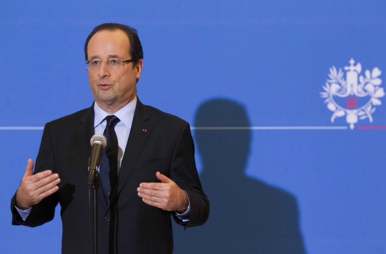 Επίσκεψη του Ολάντ στο Μαλί | Newsit.gr Επίσκεψη του Ολάντ στο Μαλί | Newsit.gr