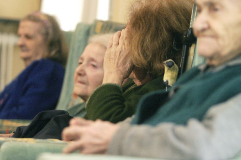Ήθελαν να σώσουν τα λεφτά από την χρεοκοπία και τα πήραν οι ληστές! | Newsit.gr Ήθελαν να σώσουν τα λεφτά από την χρεοκοπία και τα πήραν οι ληστές! | Newsit.gr