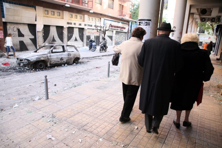 Θεσσαλονίκη: Νέα ληστεία σε βάρος ηλικιωμένου | Newsit.gr Θεσσαλονίκη: Νέα ληστεία σε βάρος ηλικιωμένου | Newsit.gr