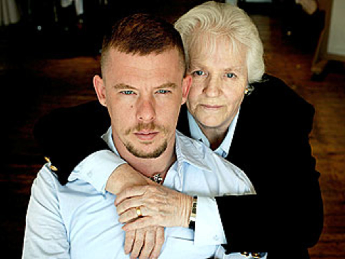 O McQueen δεν άντεχε τη ζωή δίχως τη μητέρα του! | Newsit.gr O McQueen δεν άντεχε τη ζωή δίχως τη μητέρα του! | Newsit.gr