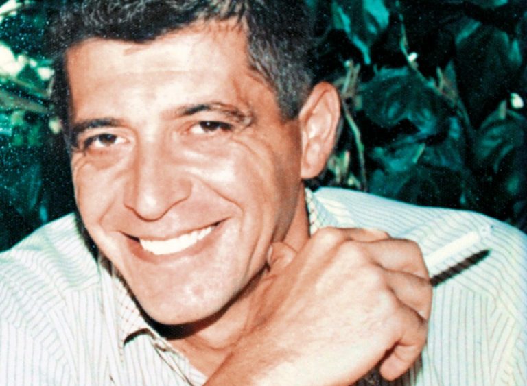 Βαφτίστηκε η κόρη του Μανώλη Καντάρη και πήρε το όνομά του | Newsit.gr Βαφτίστηκε η κόρη του Μανώλη Καντάρη και πήρε το όνομά του | Newsit.gr