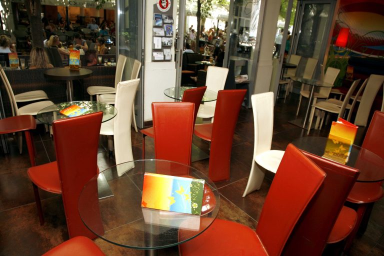 Ηράκλειο: Πήγαν στην καφετέρια αλλά όχι για καφέ! | Newsit.gr Ηράκλειο: Πήγαν στην καφετέρια αλλά όχι για καφέ! | Newsit.gr