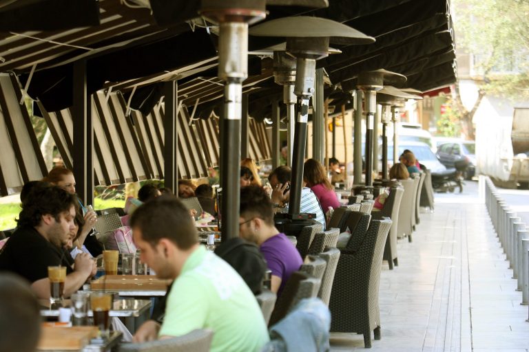 Ένα επάγγελμα χωρίς κρίση και με εισόδημα άνω των 1000 ευρώ μηνιαίως | Newsit.gr Ένα επάγγελμα χωρίς κρίση και με εισόδημα άνω των 1000 ευρώ μηνιαίως | Newsit.gr