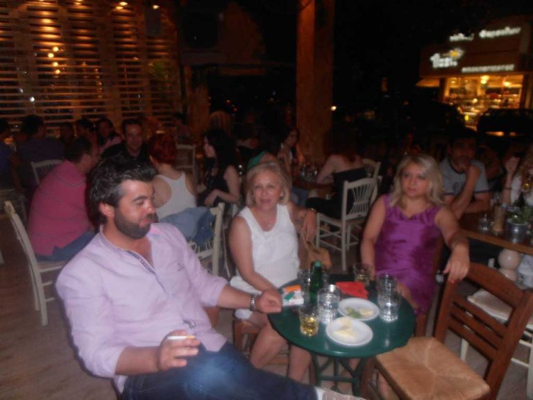 Τρίκαλα: Ο πικρός καφές των εκλογών – Έβλεπαν τα δυσάρεστα σε καφετέριες! | Newsit.gr Τρίκαλα: Ο πικρός καφές των εκλογών – Έβλεπαν τα δυσάρεστα σε καφετέριες! | Newsit.gr