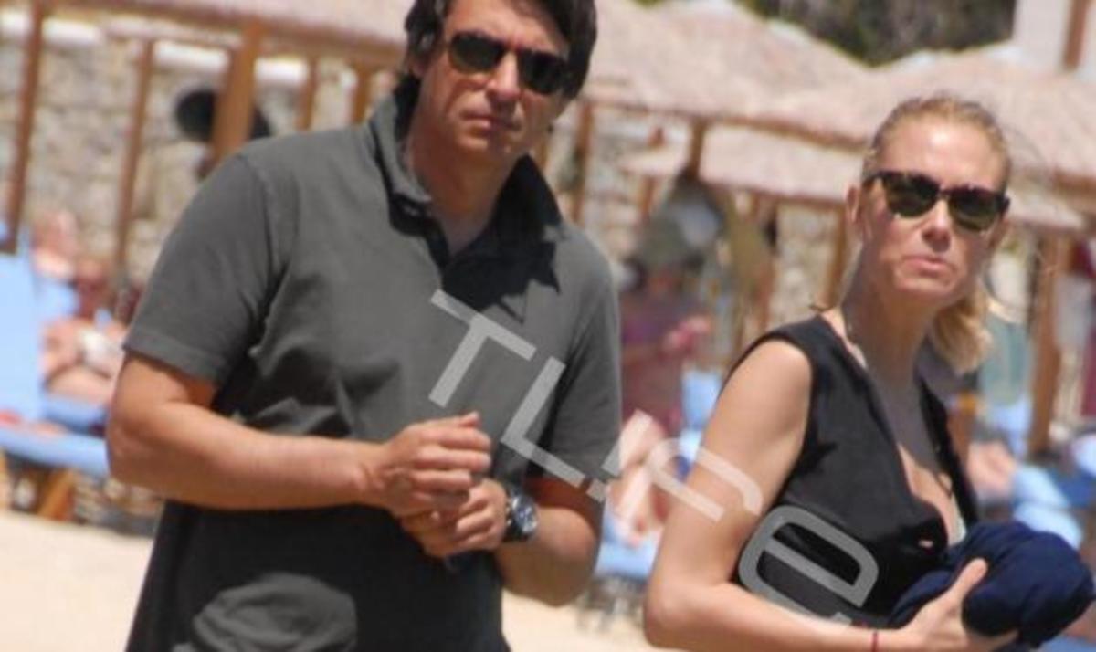 Ν. Κριθαριώτης – Β. Καγιά: Ξέγνοιαστες στιγμές στη Μύκονο! | Newsit.gr Ν. Κριθαριώτης – Β. Καγιά: Ξέγνοιαστες στιγμές στη Μύκονο! | Newsit.gr