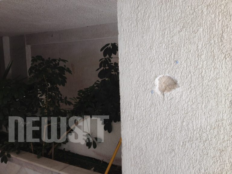 Νεκρός 30χρονος, σε κρίσιμη κατάσταση ο αδελφός του – Τους πυροβόλησαν με καλάσνικοφ | Newsit.gr Νεκρός 30χρονος, σε κρίσιμη κατάσταση ο αδελφός του – Τους πυροβόλησαν με καλάσνικοφ | Newsit.gr