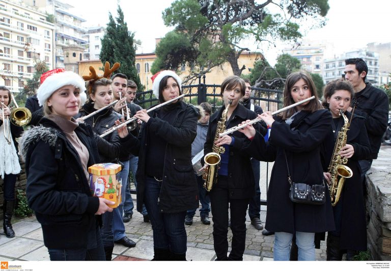 Χριστουγεννιάτικο κλίμα θα έχει αύριο η Νομαρχία Θεσσαλονίκης! | Newsit.gr Χριστουγεννιάτικο κλίμα θα έχει αύριο η Νομαρχία Θεσσαλονίκης! | Newsit.gr