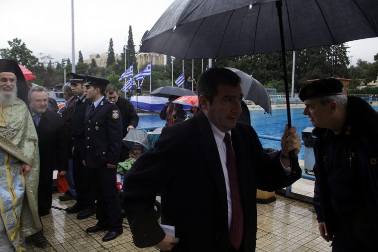 Χρυσή Αυγή κατά Καμίνη για το «κομμάτι του Χριστού» | Newsit.gr Χρυσή Αυγή κατά Καμίνη για το «κομμάτι του Χριστού» | Newsit.gr