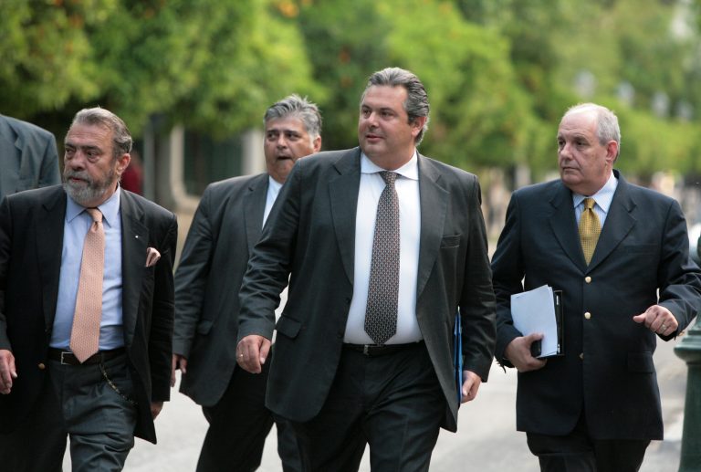 Δυσαρεστημένοι οι Ανεξάρτητοι Έλληνες με τον Κάρολο Παπούλια | Newsit.gr Δυσαρεστημένοι οι Ανεξάρτητοι Έλληνες με τον Κάρολο Παπούλια | Newsit.gr