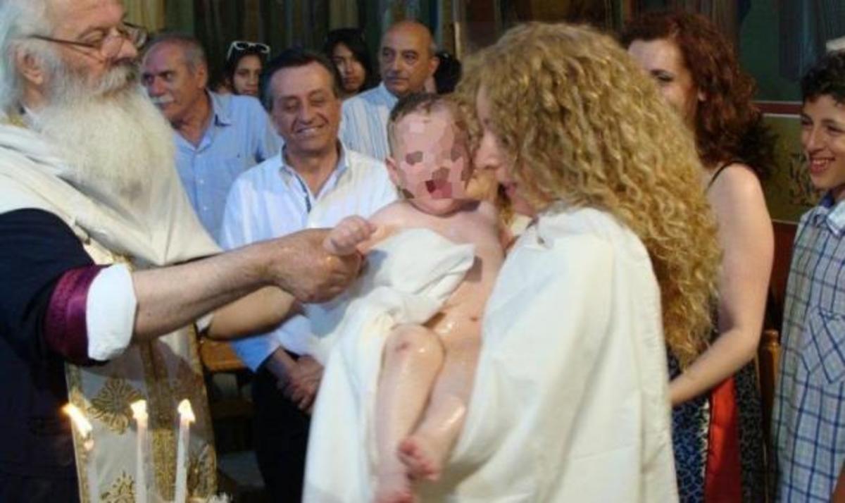 Η κόρη της Κάρμεν Ρουγγέρη, Xριστίνα, έγινε νονά! Φωτογραφίες | Newsit.gr Η κόρη της Κάρμεν Ρουγγέρη, Xριστίνα, έγινε νονά! Φωτογραφίες | Newsit.gr