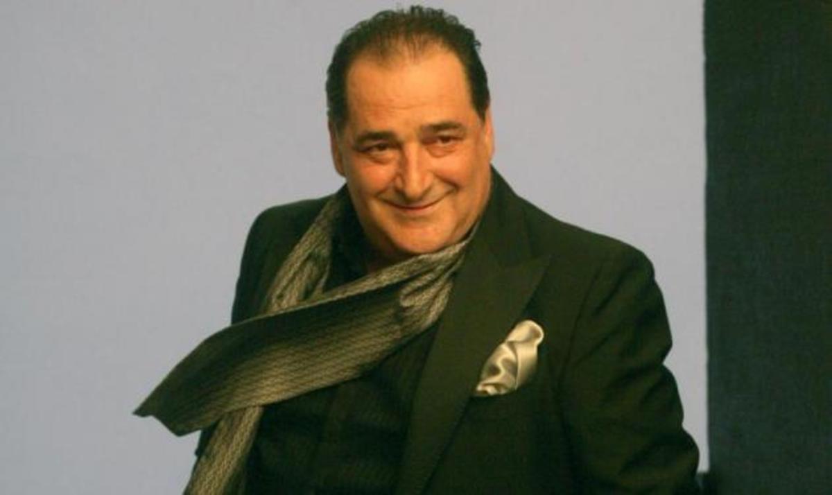 Τι συμβαίνει τελικά με τον Βασίλη Καρρά; Ξυλοκοπήθηκε ή όχι στο Ντίσελντορφ; | Newsit.gr Τι συμβαίνει τελικά με τον Βασίλη Καρρά; Ξυλοκοπήθηκε ή όχι στο Ντίσελντορφ; | Newsit.gr
