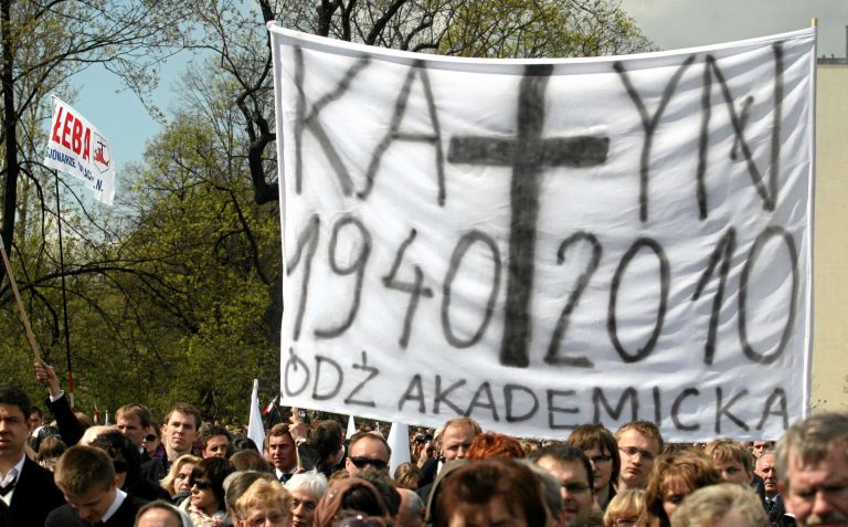 Στη δημοσιότητα αρχεία για τη σφαγή στο Κατίν | Newsit.gr Στη δημοσιότητα αρχεία για τη σφαγή στο Κατίν | Newsit.gr