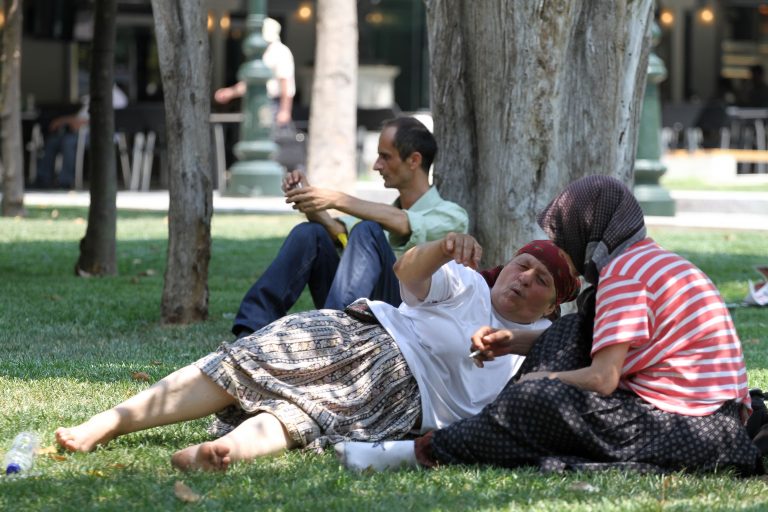 Οδηγίες προς τους πολίτες για προστασία από τον καύσωνα | Newsit.gr Οδηγίες προς τους πολίτες για προστασία από τον καύσωνα | Newsit.gr