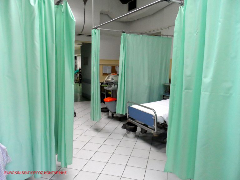 Θεσσαλονίκη: Έκλεβε τα κινητά των ασθενών! | Newsit.gr Θεσσαλονίκη: Έκλεβε τα κινητά των ασθενών! | Newsit.gr