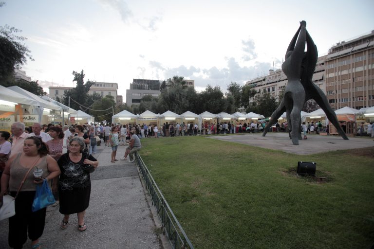 Έκθεση παραδοσιακών Πελοποννησιακών προϊόντων στην καρδιά της Αθήνας | Newsit.gr Έκθεση παραδοσιακών Πελοποννησιακών προϊόντων στην καρδιά της Αθήνας | Newsit.gr