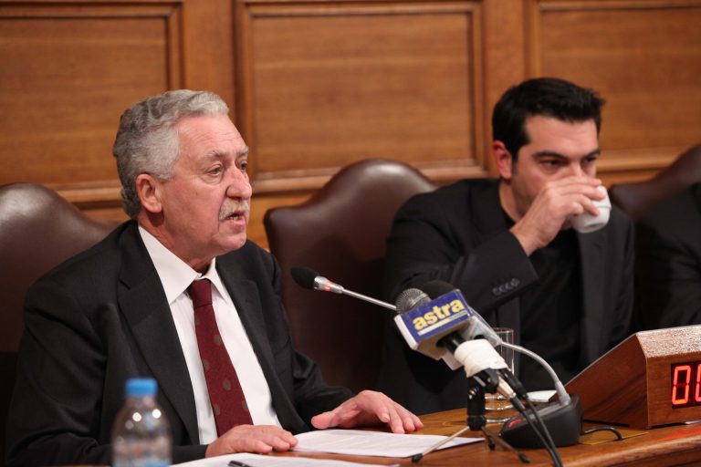 Καζάνι που βράζει ο ΣΥΝ από τον αποκλεισμό Κουβέλη | Newsit.gr Καζάνι που βράζει ο ΣΥΝ από τον αποκλεισμό Κουβέλη | Newsit.gr