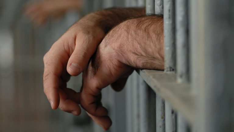 Αργολίδα: Προσπάθησε να «περάσει» ηρωίνη στα κρατητήρια Κρανιδίου | Newsit.gr Αργολίδα: Προσπάθησε να «περάσει» ηρωίνη στα κρατητήρια Κρανιδίου | Newsit.gr