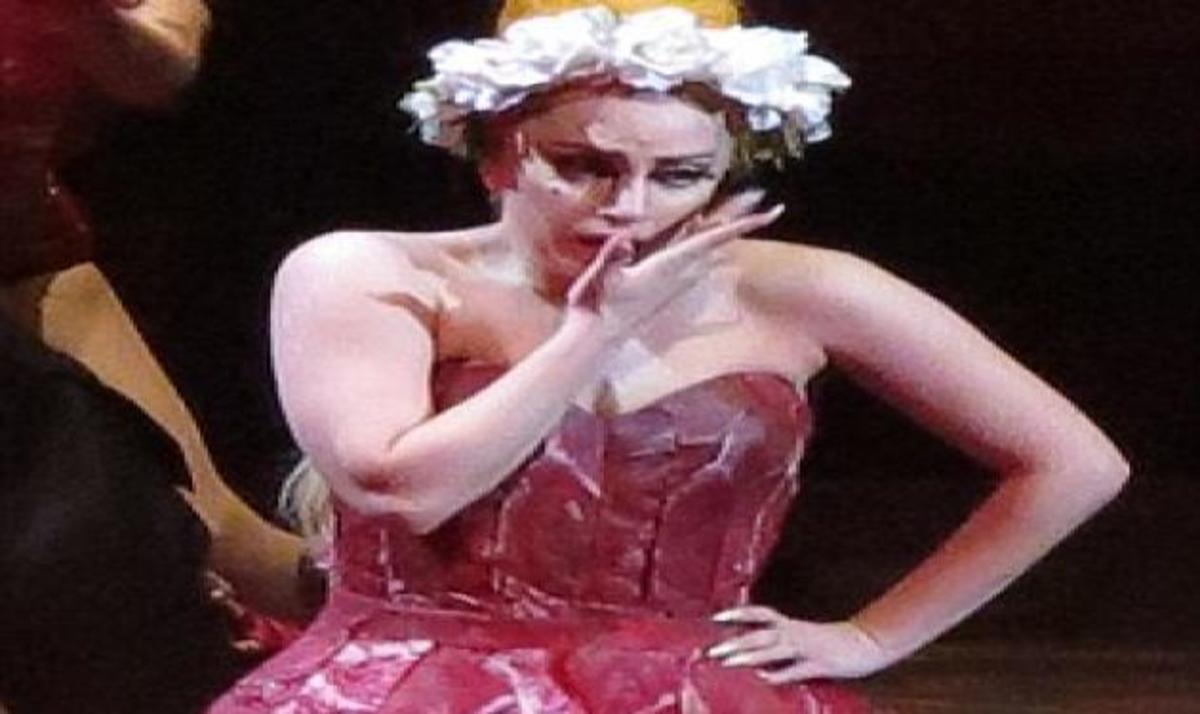 Επέστρεψε η παλιά , καλή Lady Gaga! Δες τις εμφανίσεις της στη Μελβούρνη | Newsit.gr Επέστρεψε η παλιά , καλή Lady Gaga! Δες τις εμφανίσεις της στη Μελβούρνη | Newsit.gr