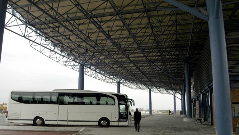 Σάμος: Χειρόφρενο τράβηξαν από σήμερα οι οδηγοί λεωφορείων του ΚΤΕΛ | Newsit.gr Σάμος: Χειρόφρενο τράβηξαν από σήμερα οι οδηγοί λεωφορείων του ΚΤΕΛ | Newsit.gr