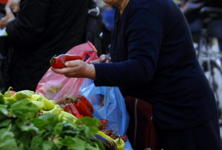 Έδεσσα: Η Βουλγάρα κλέφτρα την «έστηνε» στις λαϊκές και τα λεωφορεία | Newsit.gr Έδεσσα: Η Βουλγάρα κλέφτρα την «έστηνε» στις λαϊκές και τα λεωφορεία | Newsit.gr