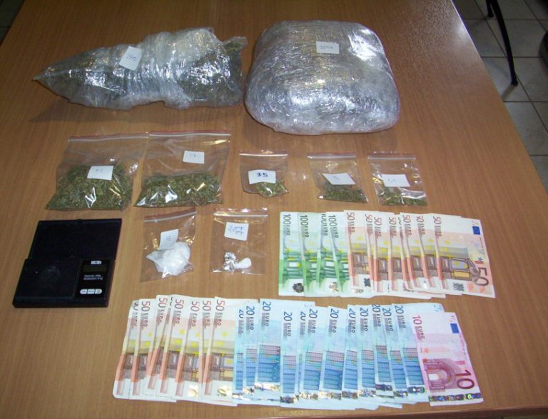 Λαμία: Έκρυβε στο σπίτι του πάνω από ένα κιλό χασίς | Newsit.gr Λαμία: Έκρυβε στο σπίτι του πάνω από ένα κιλό χασίς | Newsit.gr