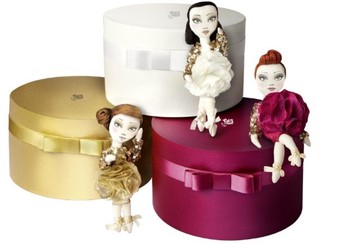 Η νέα μανία των fashionistas είναι οι κούκλες της Lancome! Και ναι, η Lancome έχει κούκλες! | Newsit.gr Η νέα μανία των fashionistas είναι οι κούκλες της Lancome! Και ναι, η Lancome έχει κούκλες! | Newsit.gr