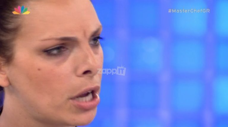 Έξαλλη η παίκτρια του MasterChef! «Περίμενα να φοράμε παντελόνια! Είναι στημένο!» | Newsit.gr Έξαλλη η παίκτρια του MasterChef! «Περίμενα να φοράμε παντελόνια! Είναι στημένο!» | Newsit.gr