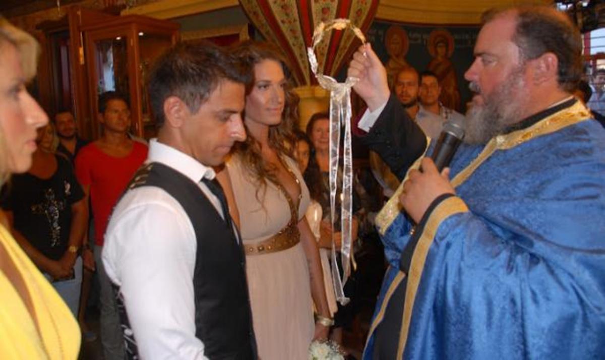 E. Λάσκαρη: Παντρεύτηκε τον αγαπημένο της στη Μύκονο! Φωτογραφίες | Newsit.gr E. Λάσκαρη: Παντρεύτηκε τον αγαπημένο της στη Μύκονο! Φωτογραφίες | Newsit.gr