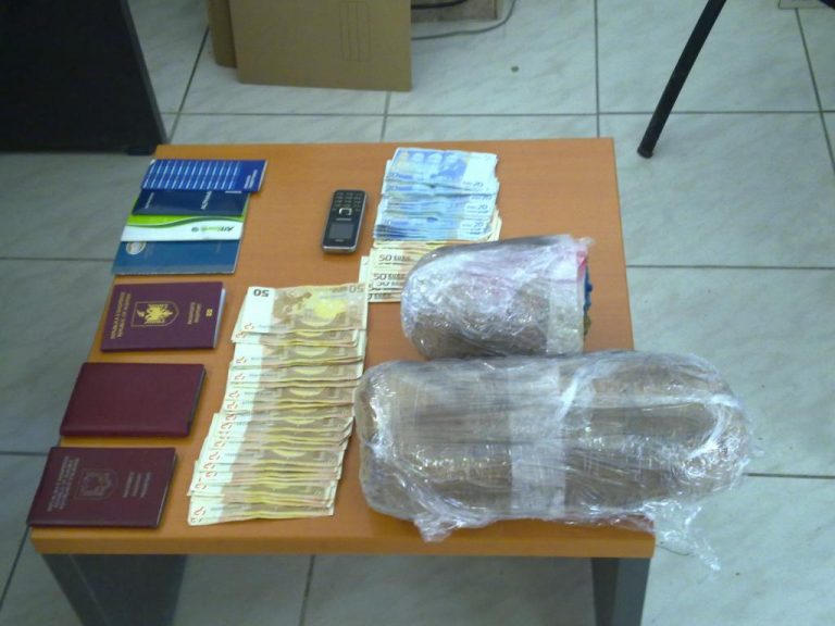 Κέρκυρα: Πήγε να κρύψει το χασίς σε φρεάτιο αλλά… τον είδαν αστυνομικοί | Newsit.gr Κέρκυρα: Πήγε να κρύψει το χασίς σε φρεάτιο αλλά… τον είδαν αστυνομικοί | Newsit.gr