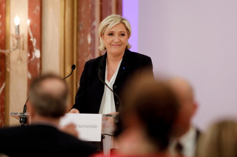 Εκλογές Γαλλία δημοσκόπηση: Πρώτη η Λε Πεν – Τέταρτος ο Φιγιόν! | Newsit.gr Εκλογές Γαλλία δημοσκόπηση: Πρώτη η Λε Πεν – Τέταρτος ο Φιγιόν! | Newsit.gr