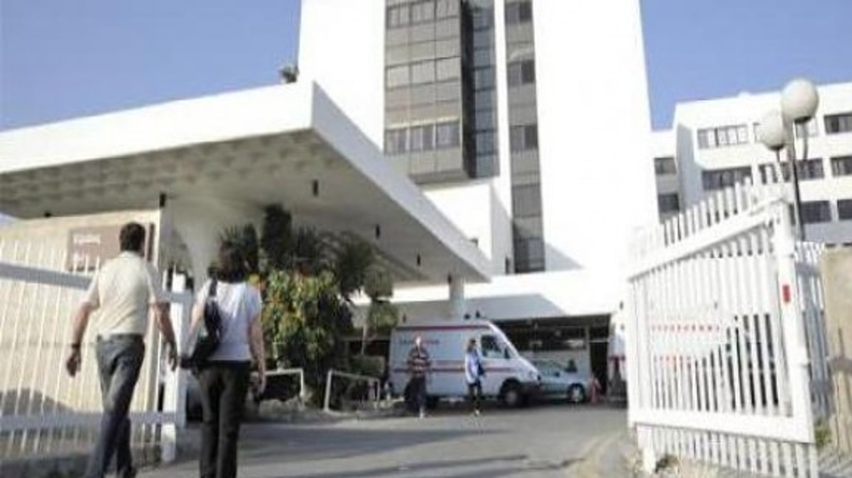 Πατέρας και γαμπρός ξυλοφόρτωσαν δυο νοσοκόμες! | Newsit.gr Πατέρας και γαμπρός ξυλοφόρτωσαν δυο νοσοκόμες! | Newsit.gr