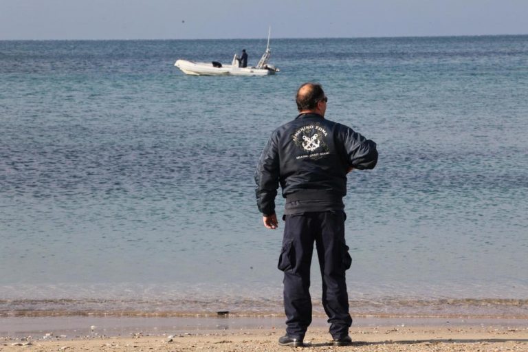 Χίος: Επιτέθηκαν σε λιμενικό και τον τραυμάτισαν | Newsit.gr Χίος: Επιτέθηκαν σε λιμενικό και τον τραυμάτισαν | Newsit.gr