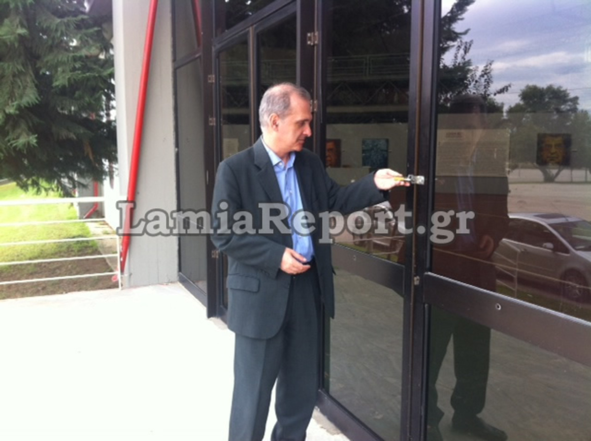 Λαμία:Μήνυση στον Δήμαρχο για »λουκέτο» στο «Άξιον Εστί» | Newsit.gr Λαμία:Μήνυση στον Δήμαρχο για »λουκέτο» στο «Άξιον Εστί» | Newsit.gr