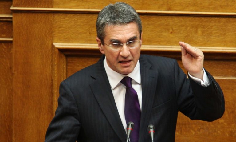 Οργή Λοβέρδου για την αδυναμία των κομμάτων να εκδώσουν κοινό πόρισμα | Newsit.gr Οργή Λοβέρδου για την αδυναμία των κομμάτων να εκδώσουν κοινό πόρισμα | Newsit.gr